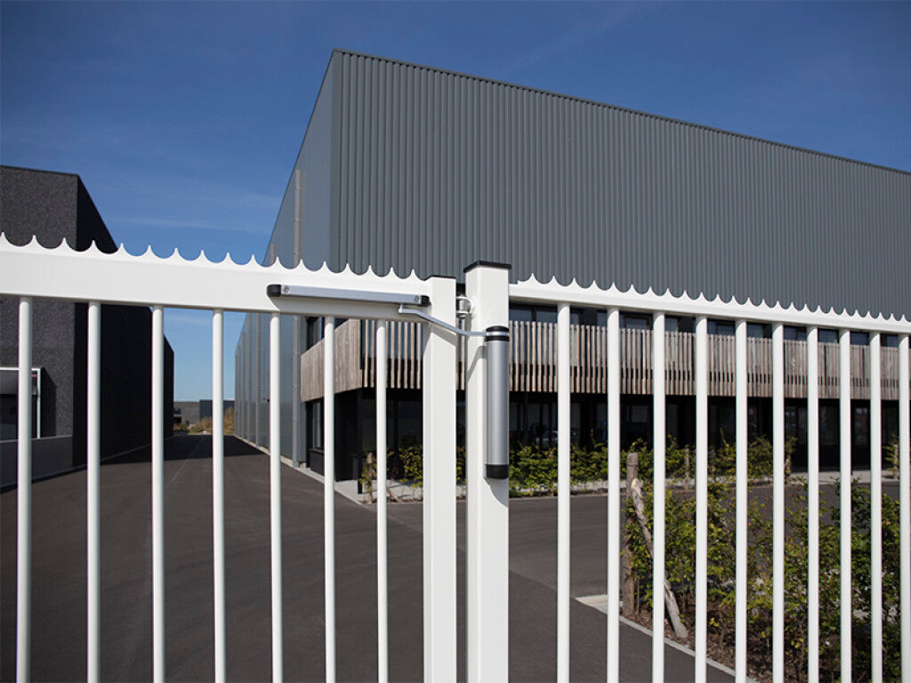 Locinox daugiafunkcinis hidraulinis vartu pritraukejas.