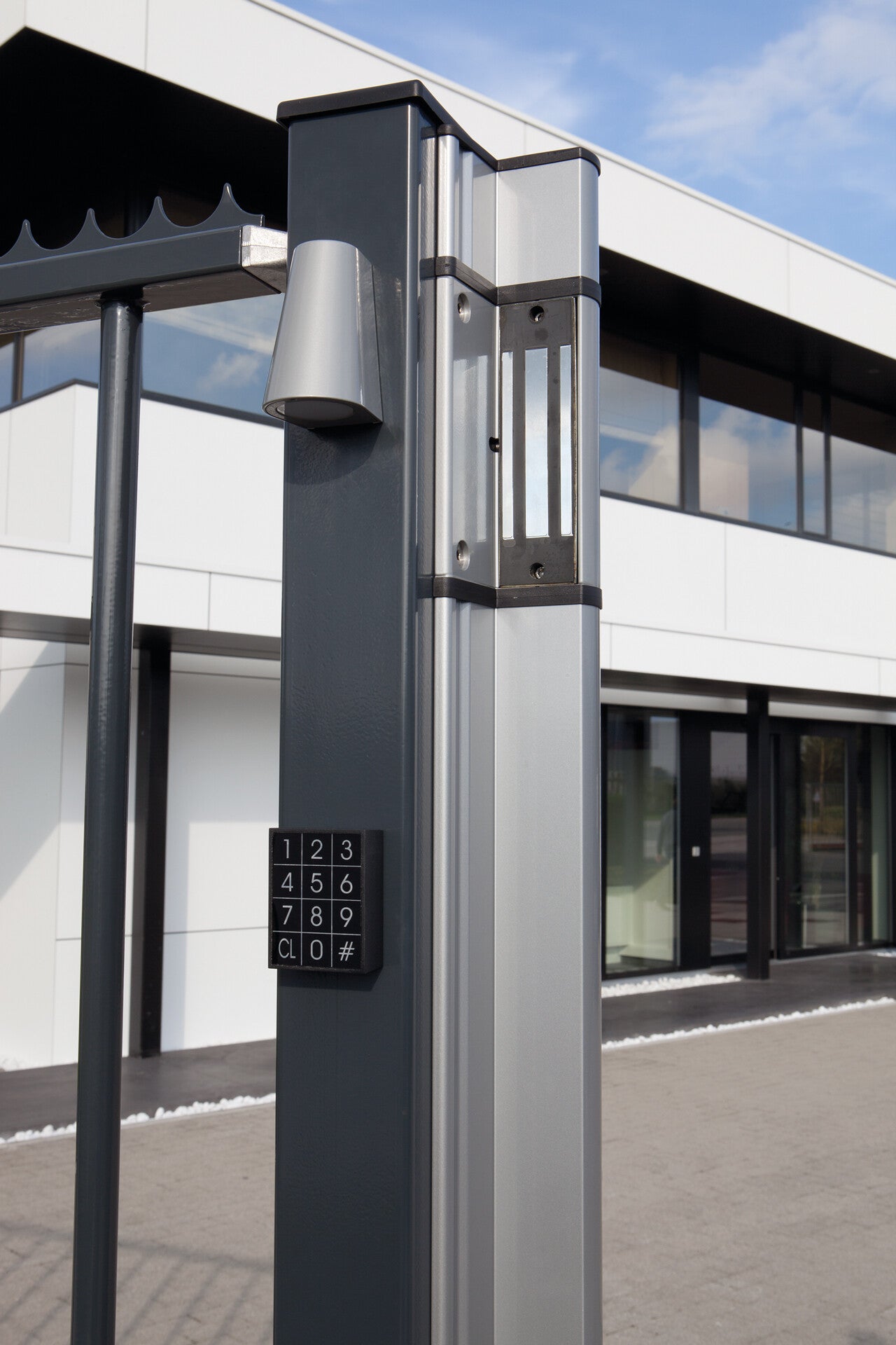 TRICONE Locinox sviestuvas tvoroms